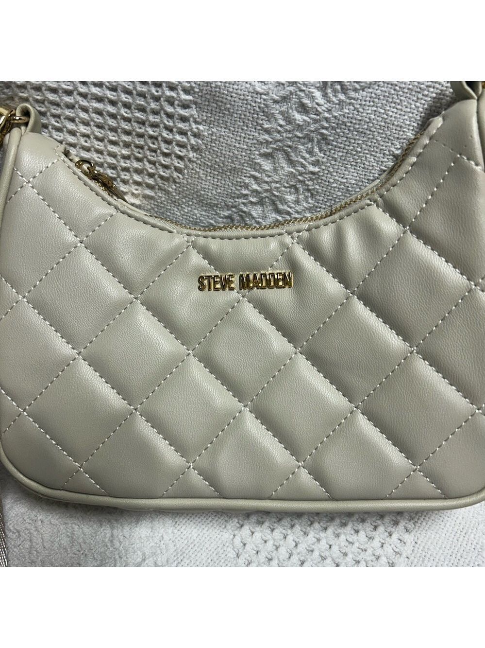 Steve Madden Cream and Gold Crossbody Purse Half Moon Shape - Picture 3 of 11